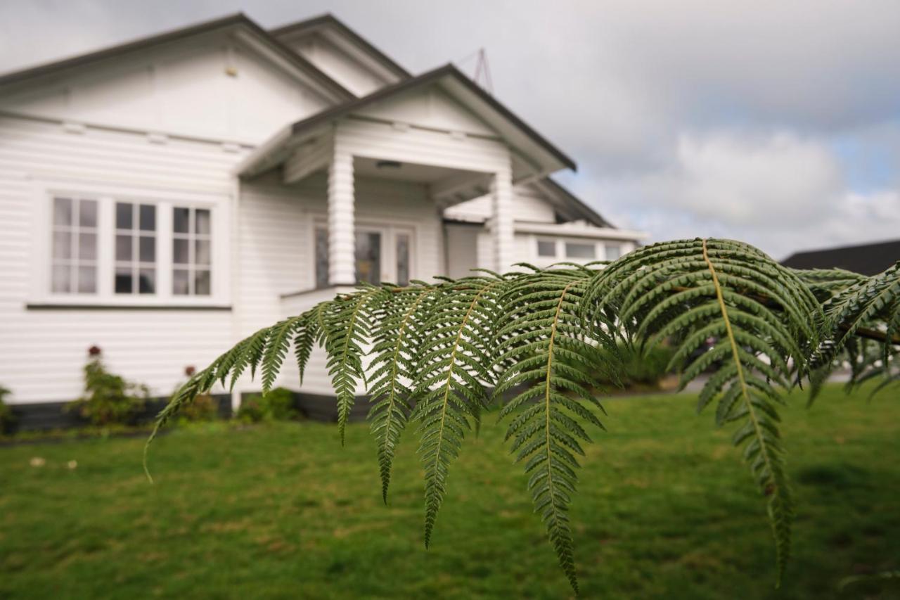 Victorian Designs - Spacious Home In Rotorua Central Bagian luar foto