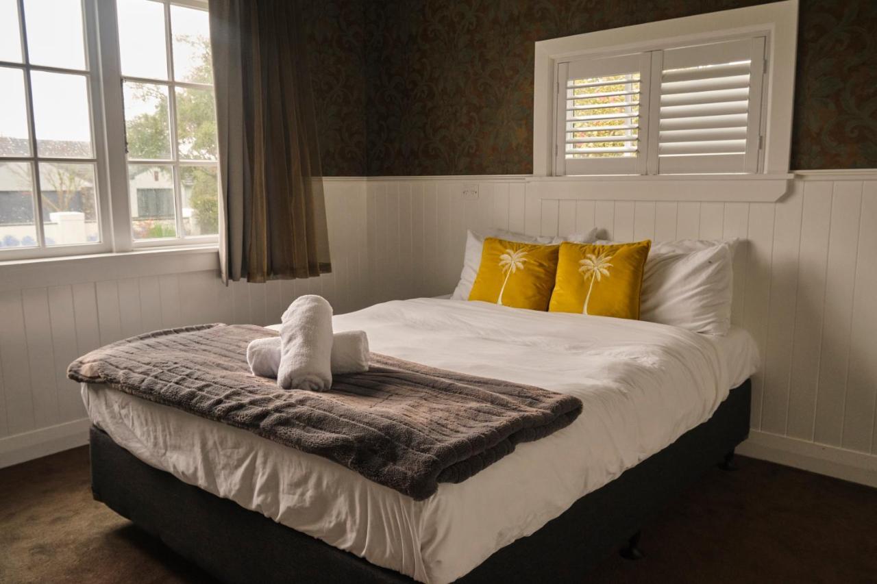 Victorian Designs - Spacious Home In Rotorua Central Bagian luar foto